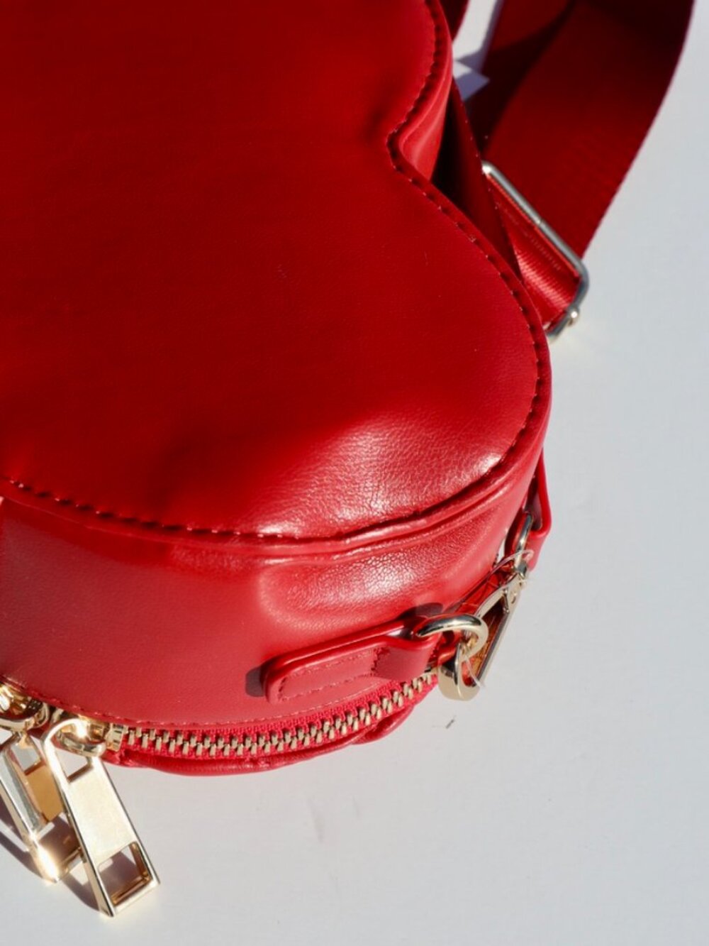 NWT Aldo Red Heart Crossbody Purse - Picture 4 of 9